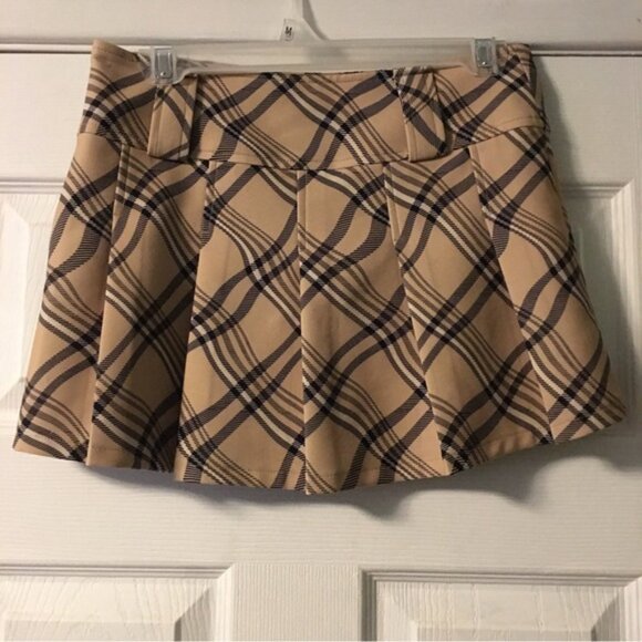 I.AM.GIA Carmel Mini Skirt - Picture 9 of 15